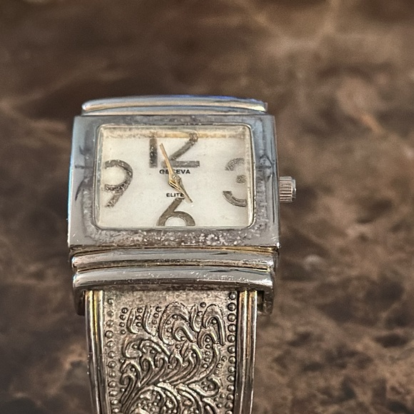 Watch  Vintage Geneva Elite  cuff style watch silver filigree ornate - Picture 8 of 10